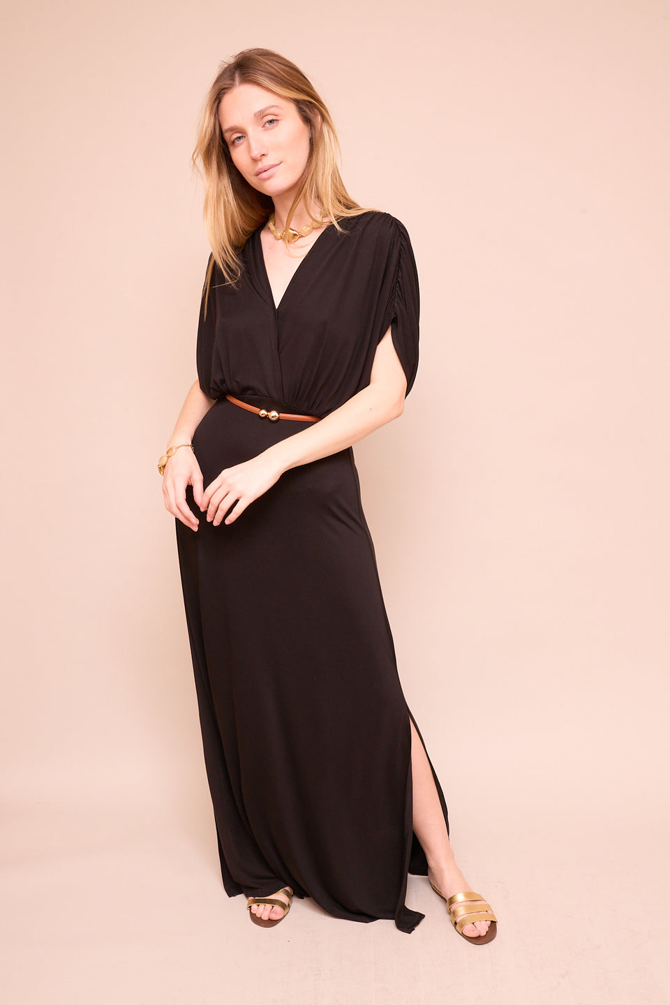 Robe Apolyte Noir - Image 6