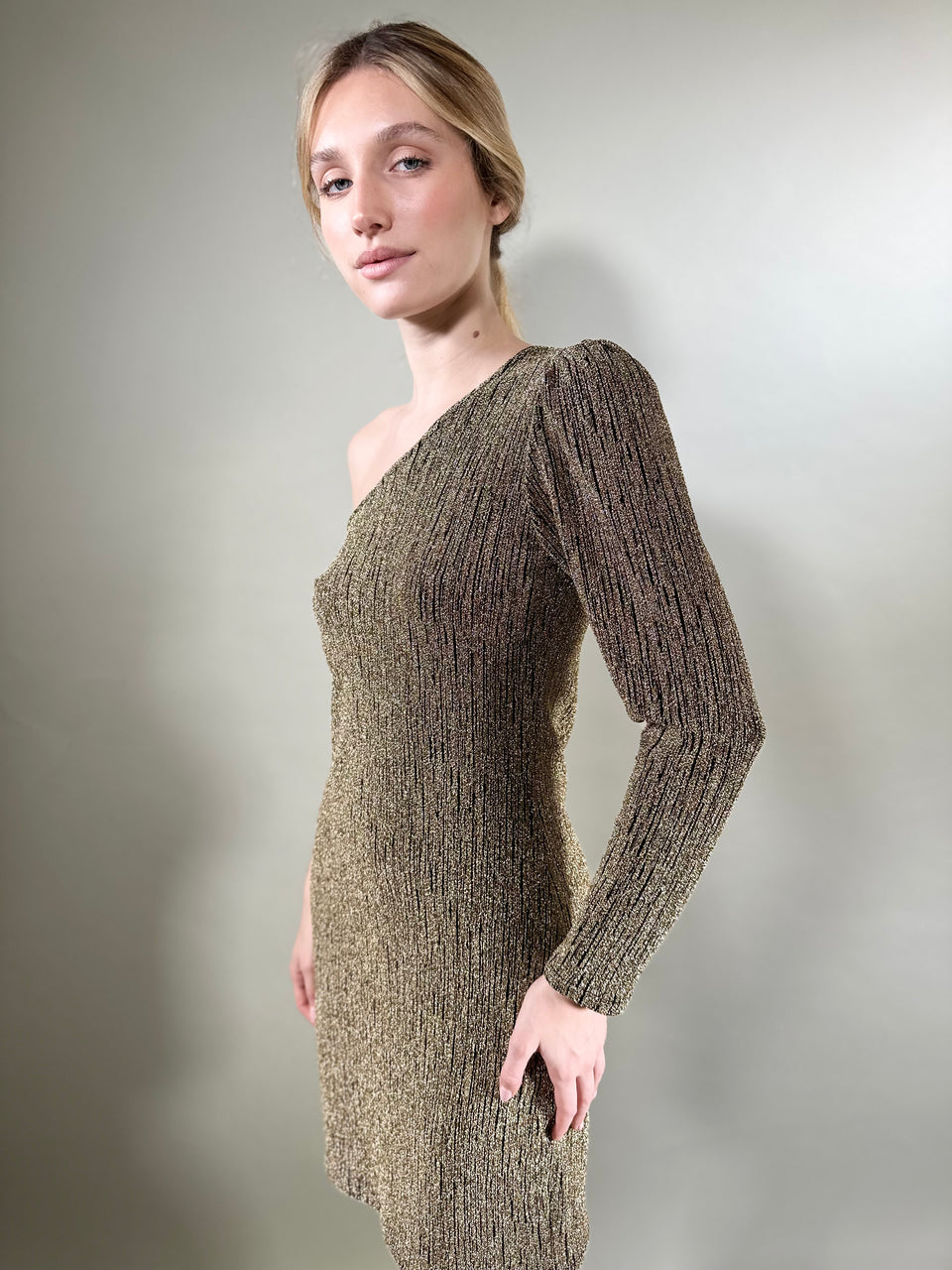 Robe Starlette doré - Image 3