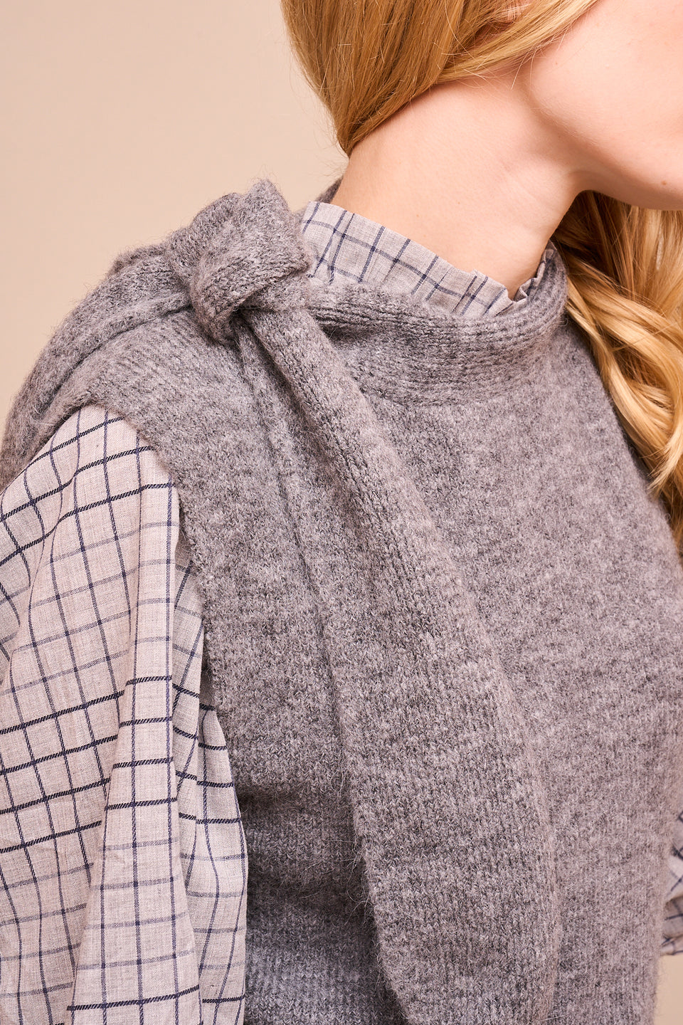 Pull Labiani Gris - Image 3